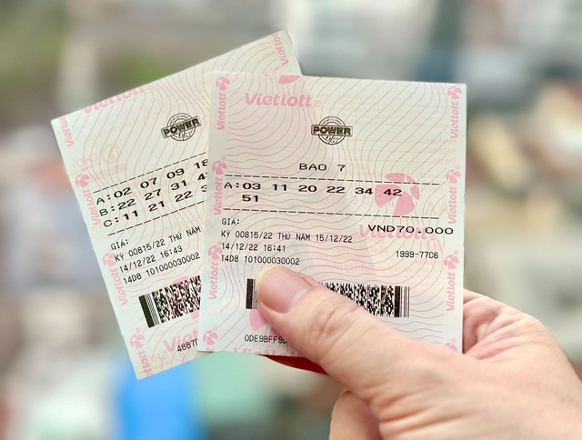 Đánh Vietlott hoàn toàn may rủi nhưng đi kèm với đó là phần thưởng Jackpot cực khủng Đánh Vietlott hoàn toàn may rủi nhưng đi kèm với đó là phần thưởng Jackpot cực khủng