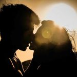 Mơ thấy hôn người yêu đánh số đề nào? Giải mã giấc mơ tâm linh