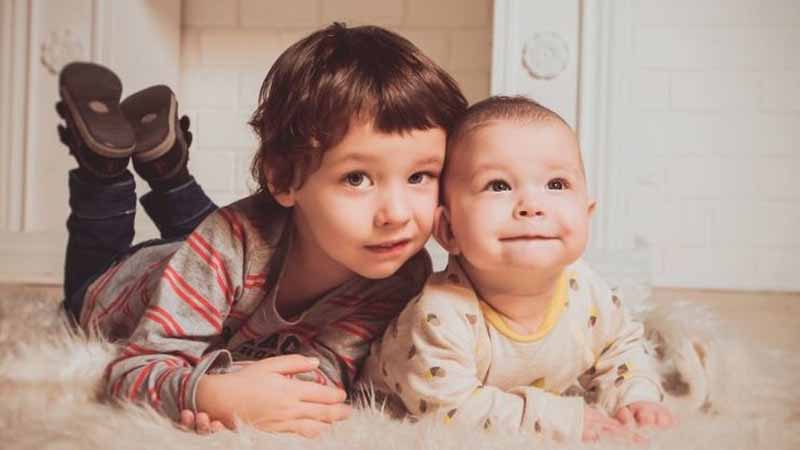 Em trai số mấy? Giải mã giấc mơ thấy em trai chuẩn xác từ A–Z 